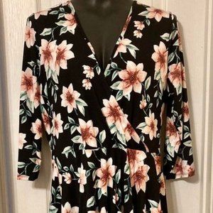 Ladies Flora Dress Size 1X